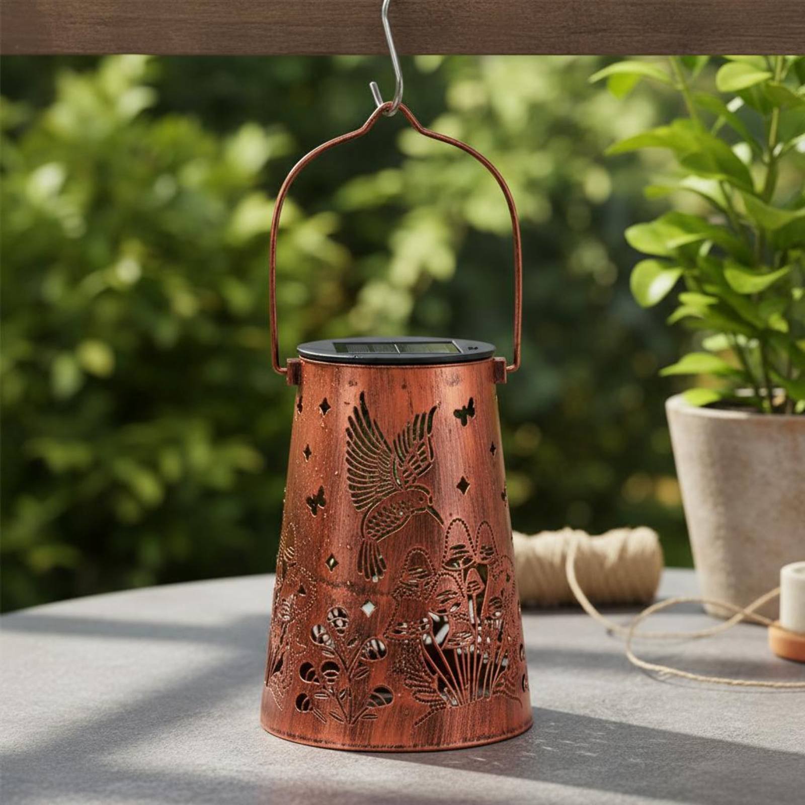 Floral Garden Lantern Pattern  – Hanging Outdoor Lighting Bewertung und Preis